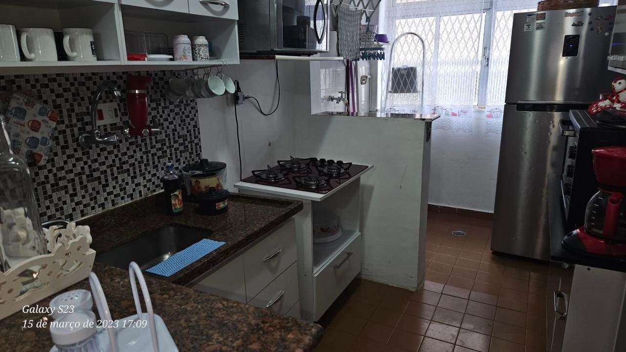 Апартаменти Apartamento Familiar Proximo A Praia Гуаружа Екстер'єр фото